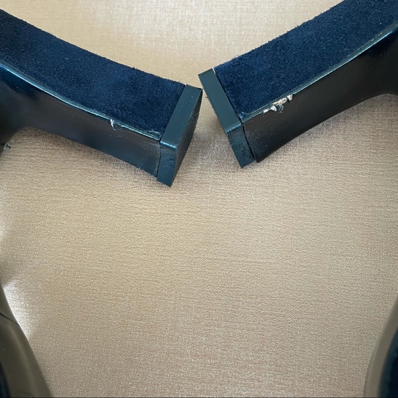 Stuart Weitzman Size 6 black suede/silk pumps - Picture 6 of 6